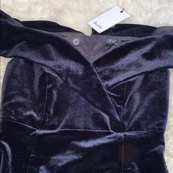 NWT Bardot Velvet Dress - Picture 4 of 8